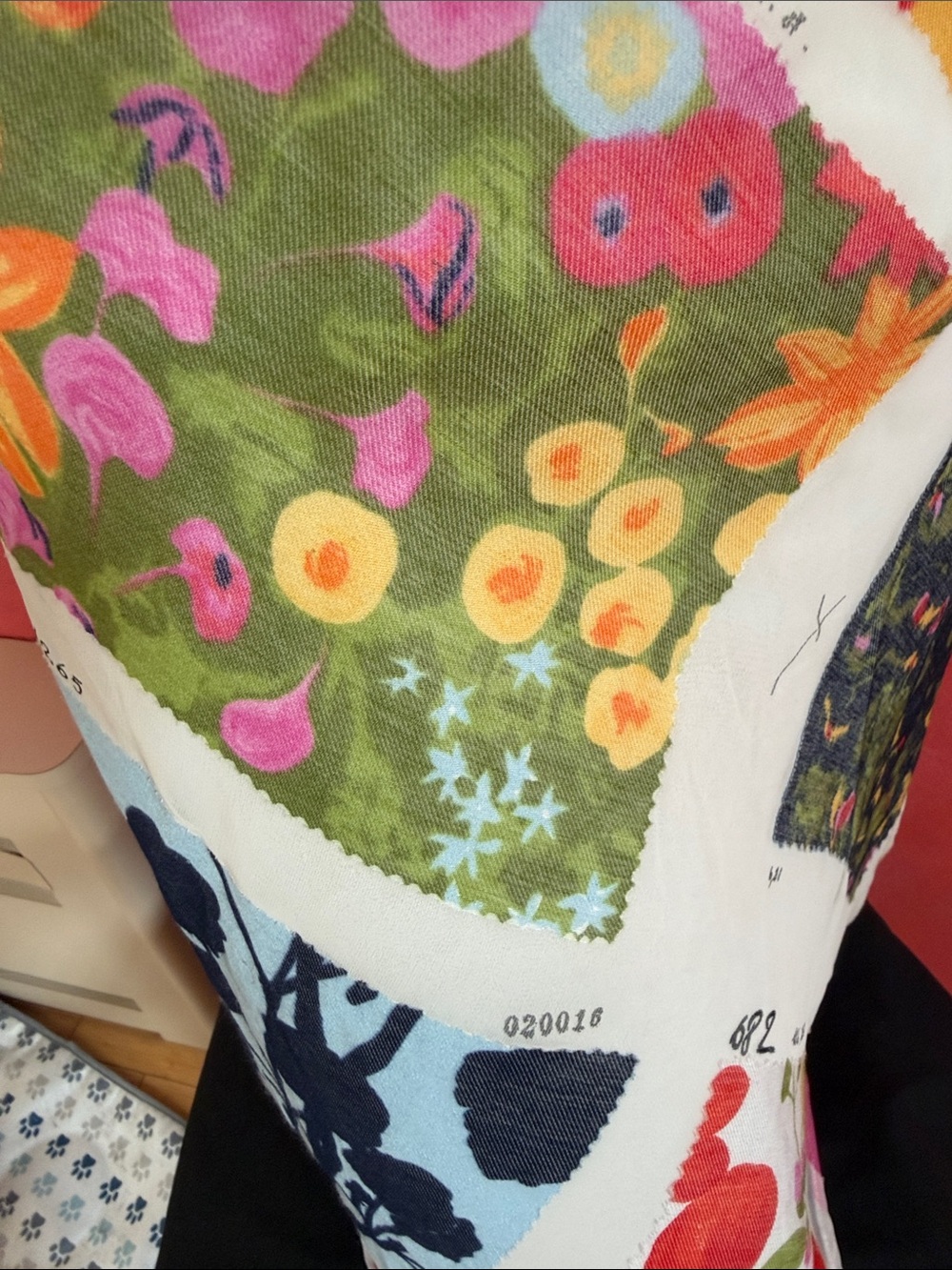 Moschino Cheap and Chic Skirt with Mixed Floral Print - Picture 3 of 8